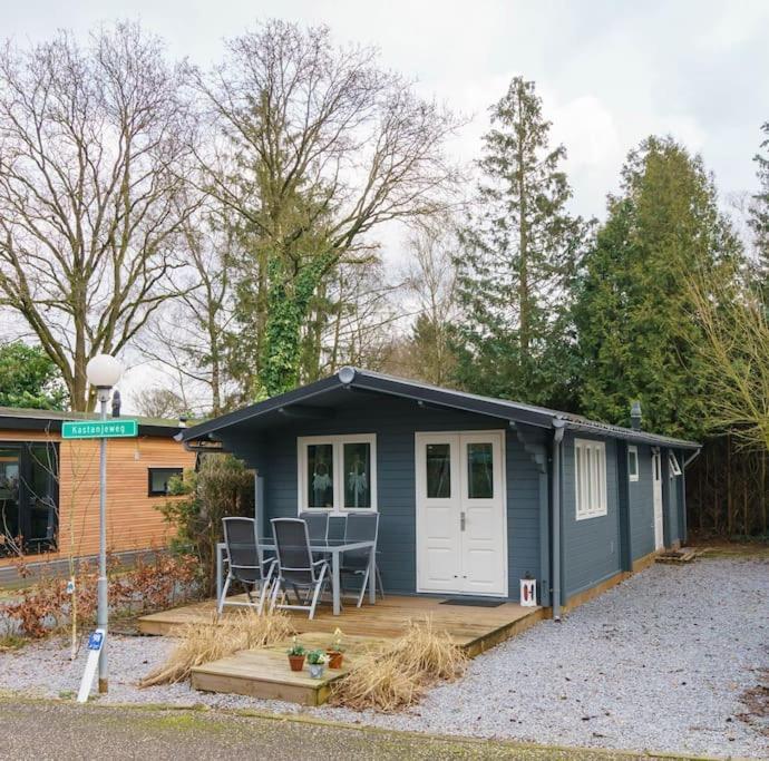 Gezellig Ingerichte Blokhut Op Een Rustig Park! Putten Exteriör bild