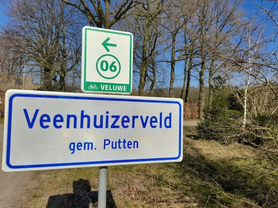 Gezellig Ingerichte Blokhut Op Een Rustig Park! Putten Exteriör bild